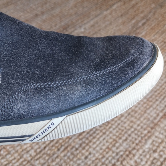 Skechers leather slip-ons - Picture 6 of 10